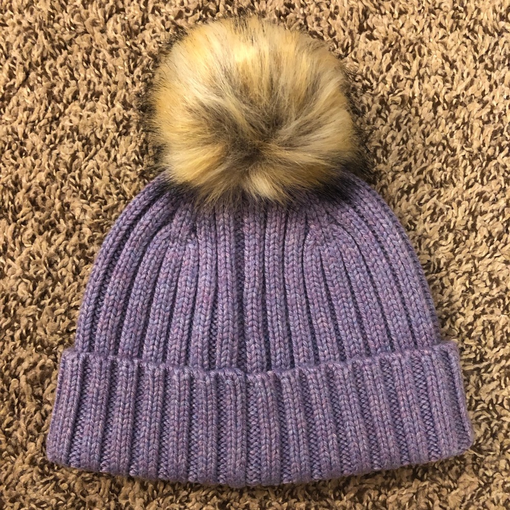 ‘SALE’ BRAND NEW J Crew Ribbed Beanie with Faux-Fur Pom-Pom - Picture 1 of 8